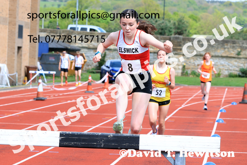 Steeplechase, 2026 Elswick Harriers Event, Wentworth, Hexham. Photo: David T. Hewitson/Sports for All Pics